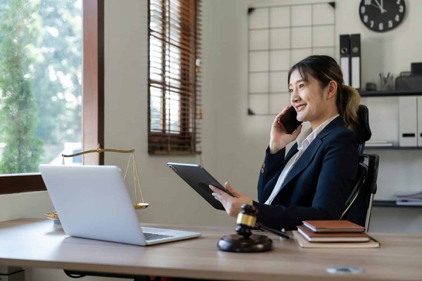 Avocat en droit du travail à Versailles : défense personnalisée garantie